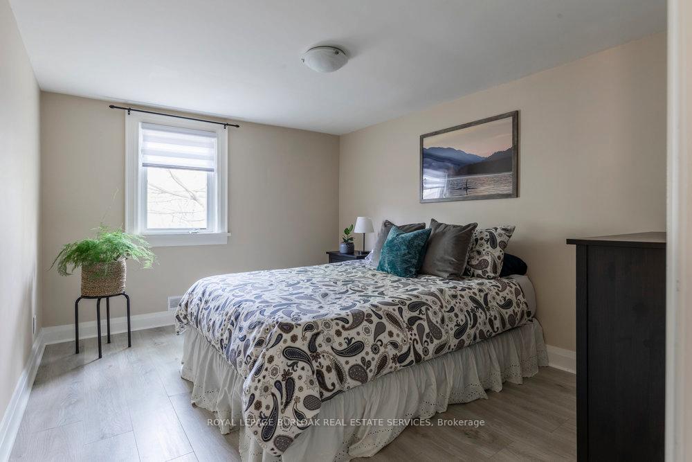 Photo 20 of 39 James Street, Hamilton, Dundas — HOMEH