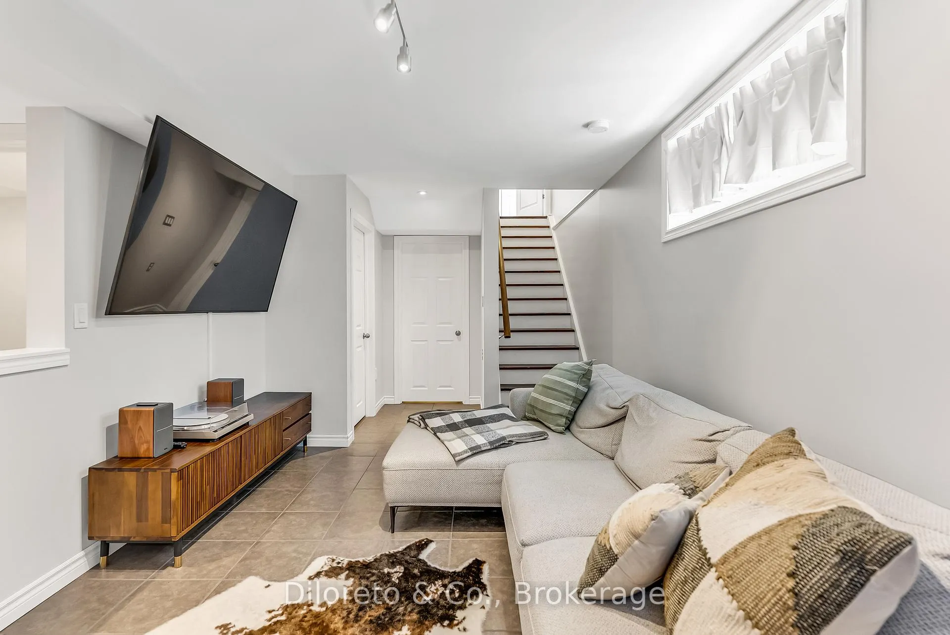 Photo 38 of Unit 12, 146 Downey Road, Guelph, Kortright Hills — HOMEH