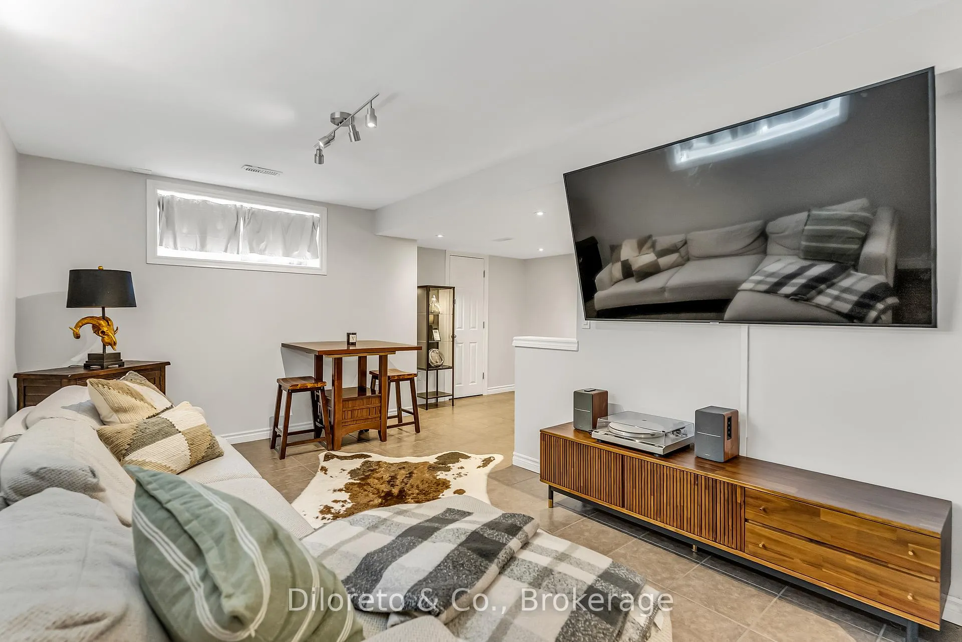 Photo 39 of Unit 12, 146 Downey Road, Guelph, Kortright Hills — HOMEH