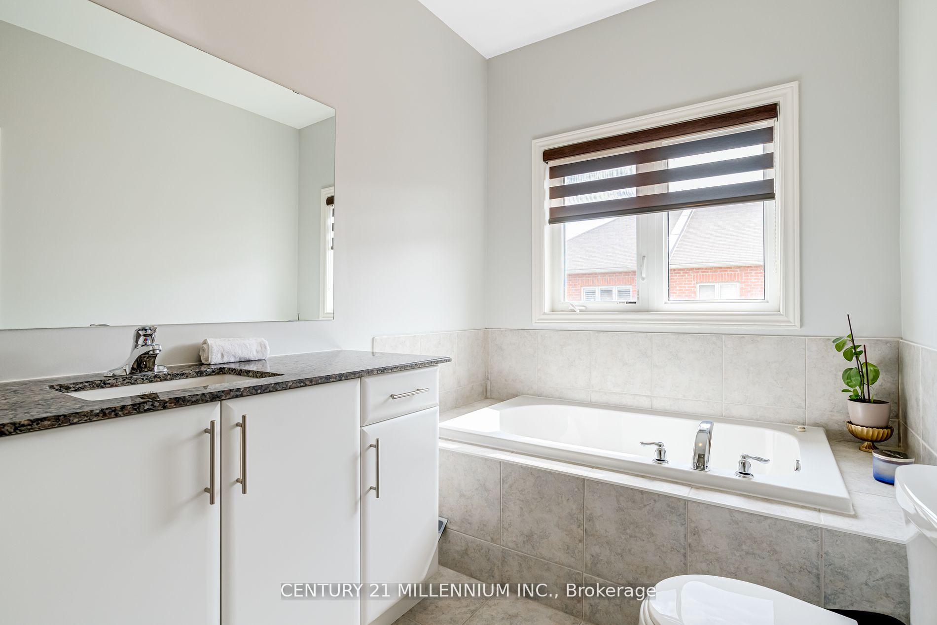 Photo 12 of 31 Pritchard Road, Brampton, Northwest Brampton — HOMEH