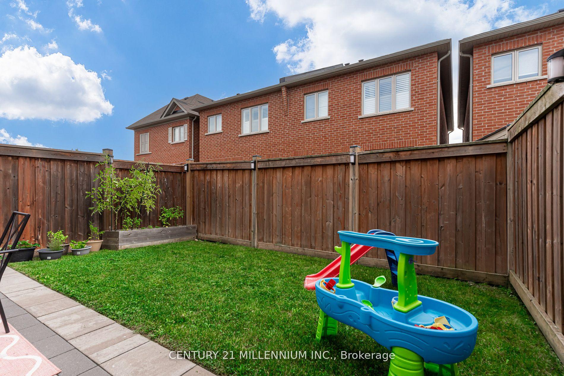Photo 24 of 31 Pritchard Road, Brampton, Northwest Brampton — HOMEH