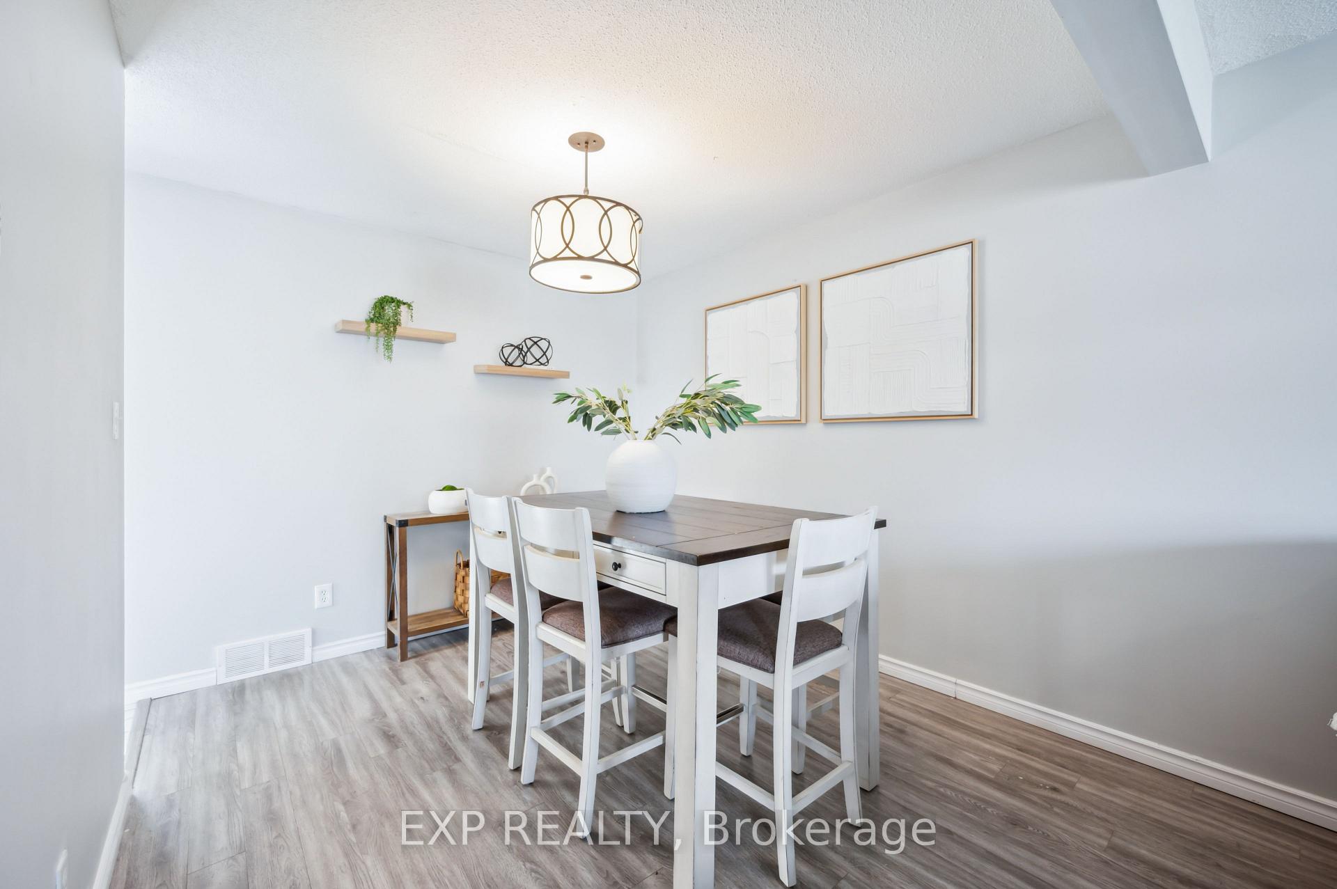 Photo 8 of 116 Dinison Crescent, Kitchener — HOMEH