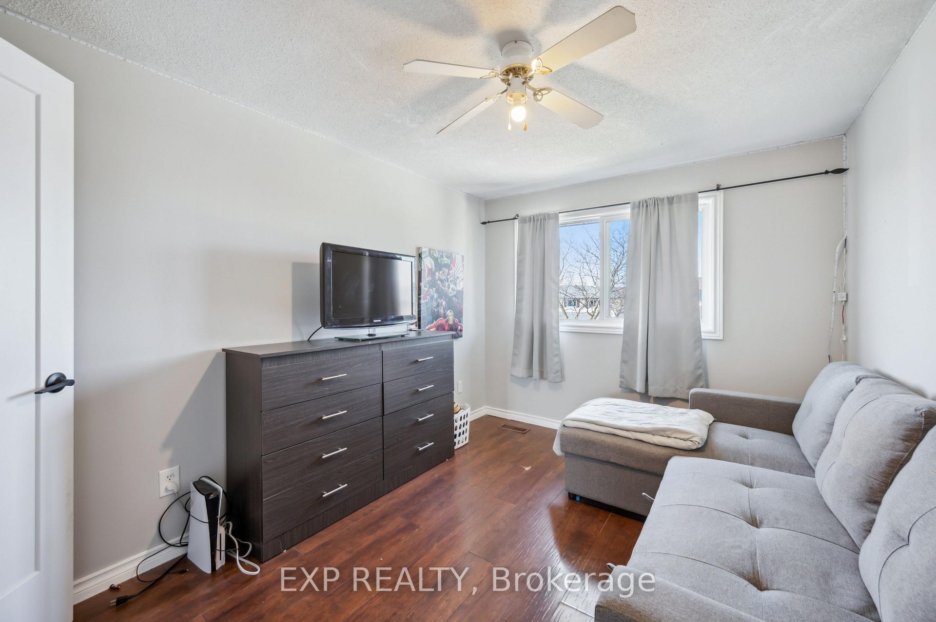 Photo 35 of 116 Dinison Crescent, Kitchener — HOMEH