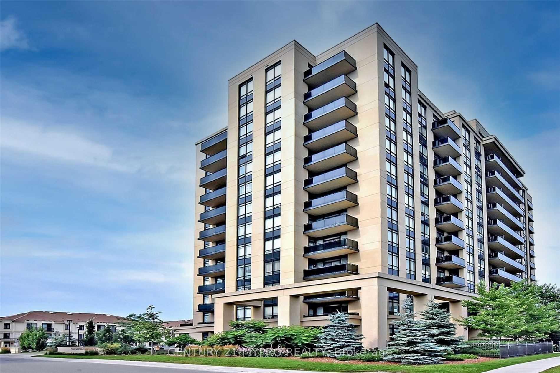Front of Unit 506, 520 Steeles Avenue W