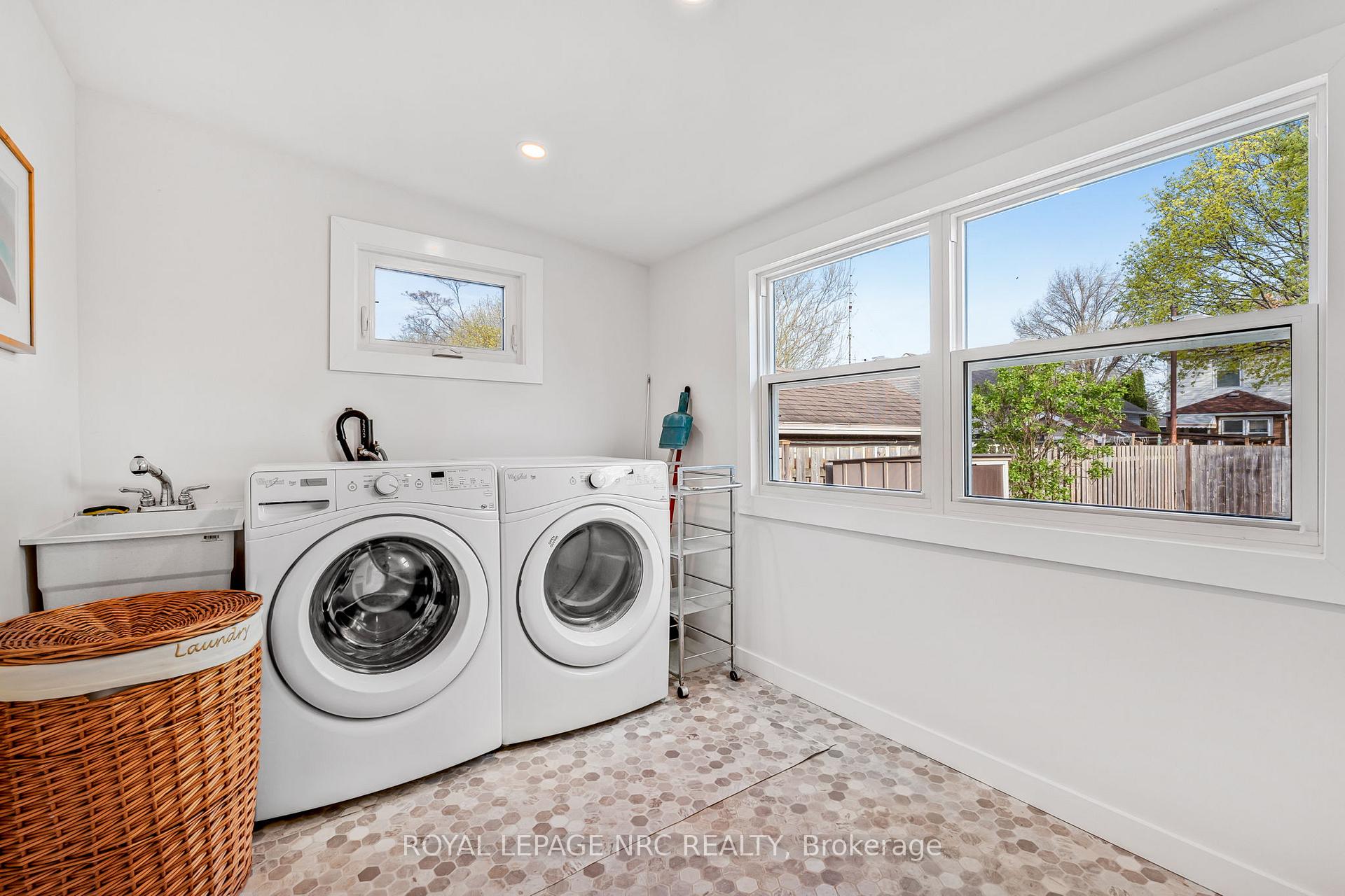 Photo 17 of 83 Pleasant Avenue, St. Catharines, Downtown — HOMEH
