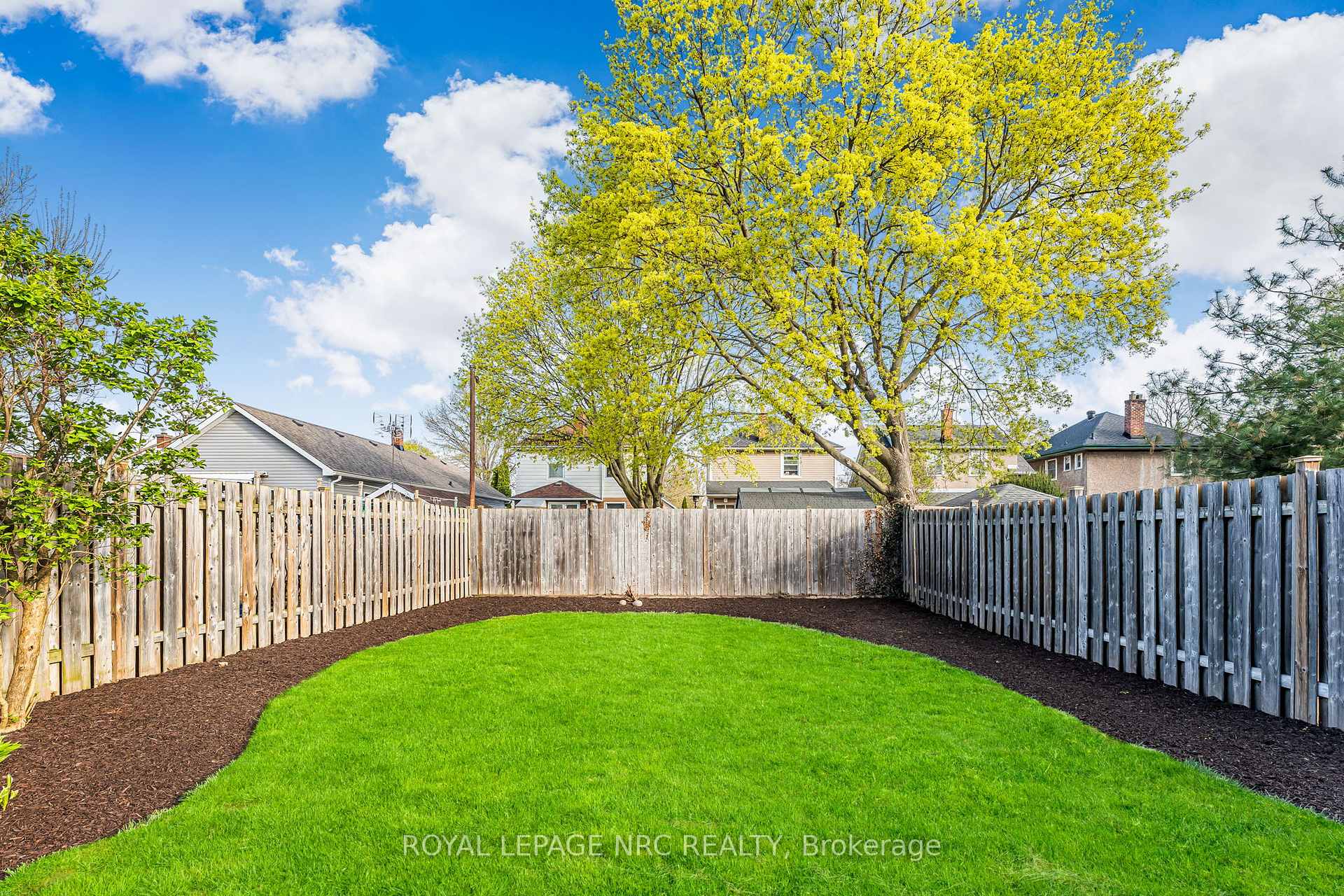 Photo 25 of 83 Pleasant Avenue, St. Catharines, Downtown — HOMEH