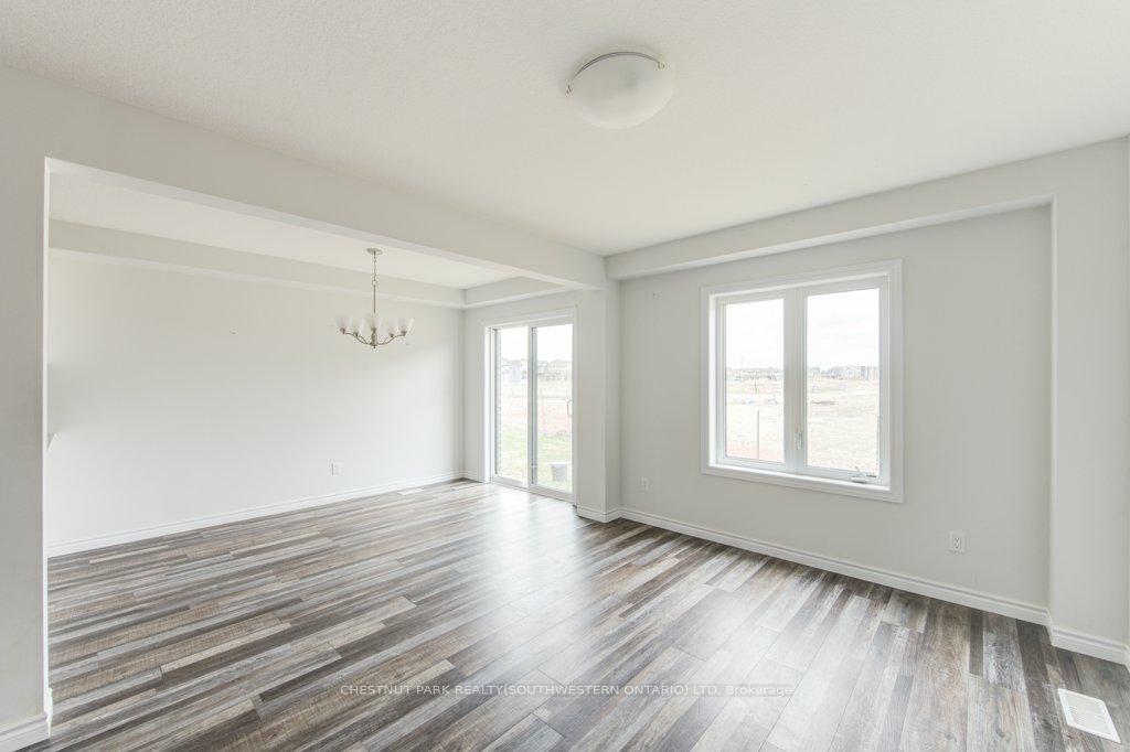 Photo 16 of 317 Bradshaw Drive, Stratford — HOMEH