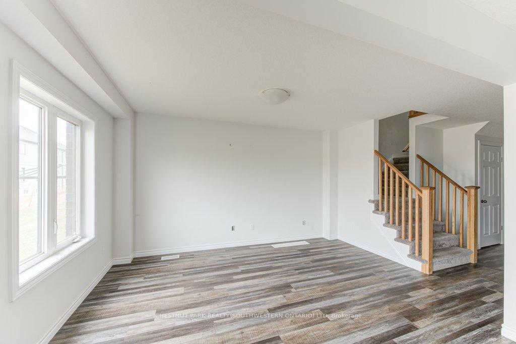 Photo 21 of 317 Bradshaw Drive, Stratford — HOMEH
