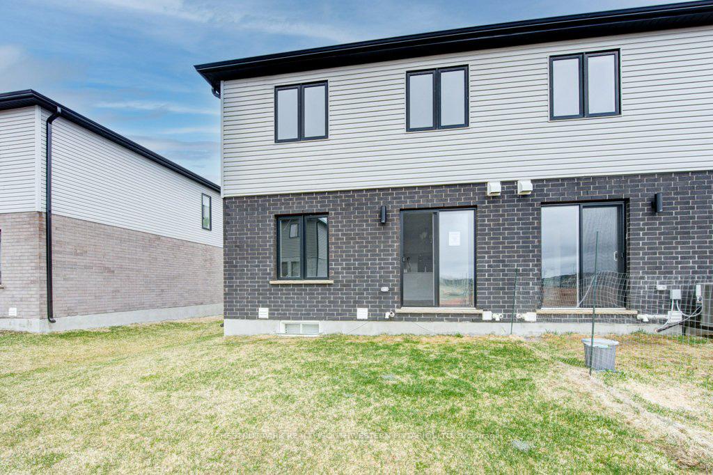 Photo 47 of 317 Bradshaw Drive, Stratford — HOMEH