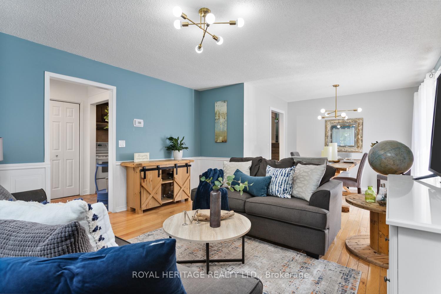 Photo 9 of 101 Hart Boulevard, Clarington, Newcastle — HOMEH