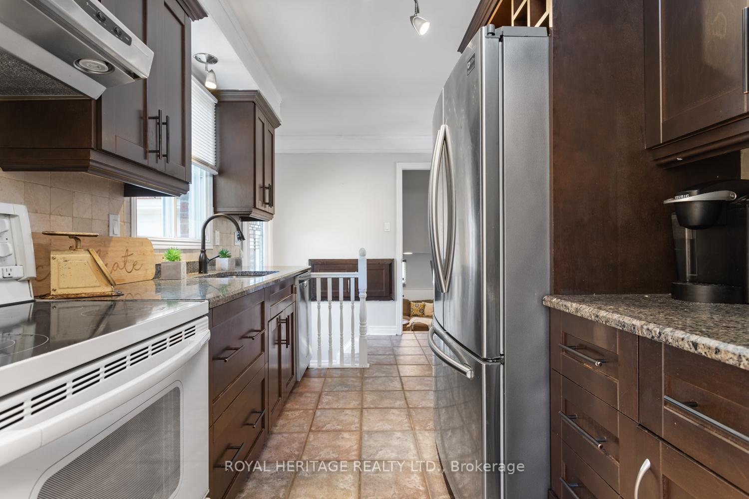 Photo 13 of 101 Hart Boulevard, Clarington, Newcastle — HOMEH