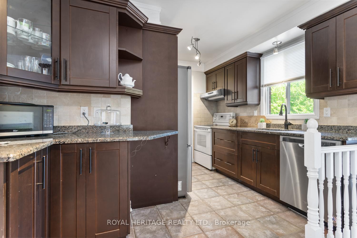 Photo 16 of 101 Hart Boulevard, Clarington, Newcastle — HOMEH