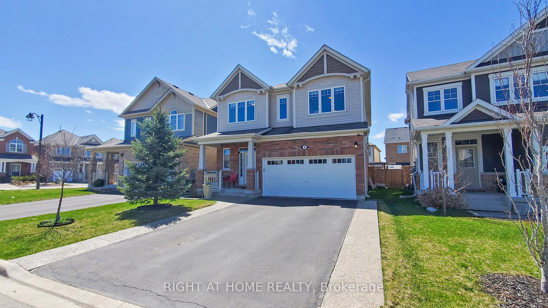 Photo 1 of 9 Bastia Street, Hamilton, Waterdown — HOMEH