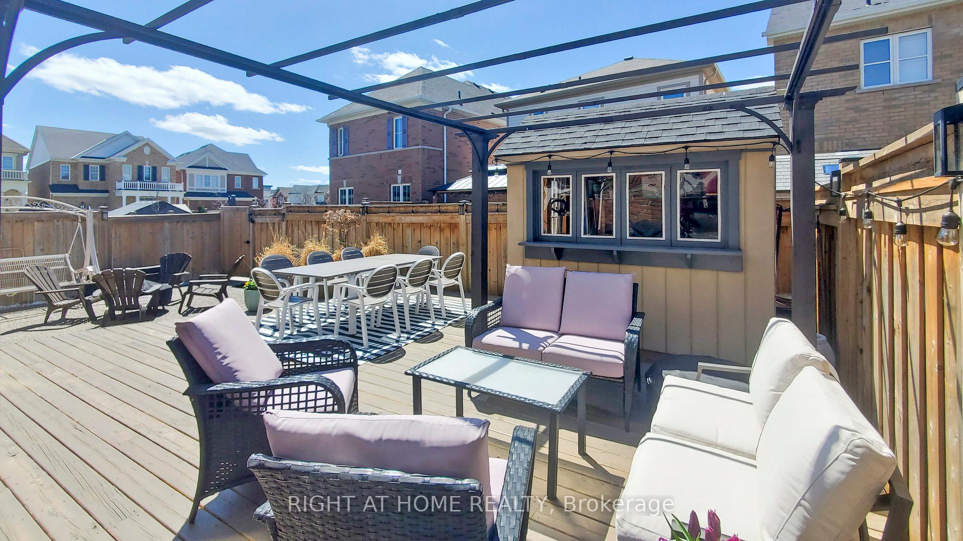 Photo 45 of 9 Bastia Street, Hamilton, Waterdown — HOMEH