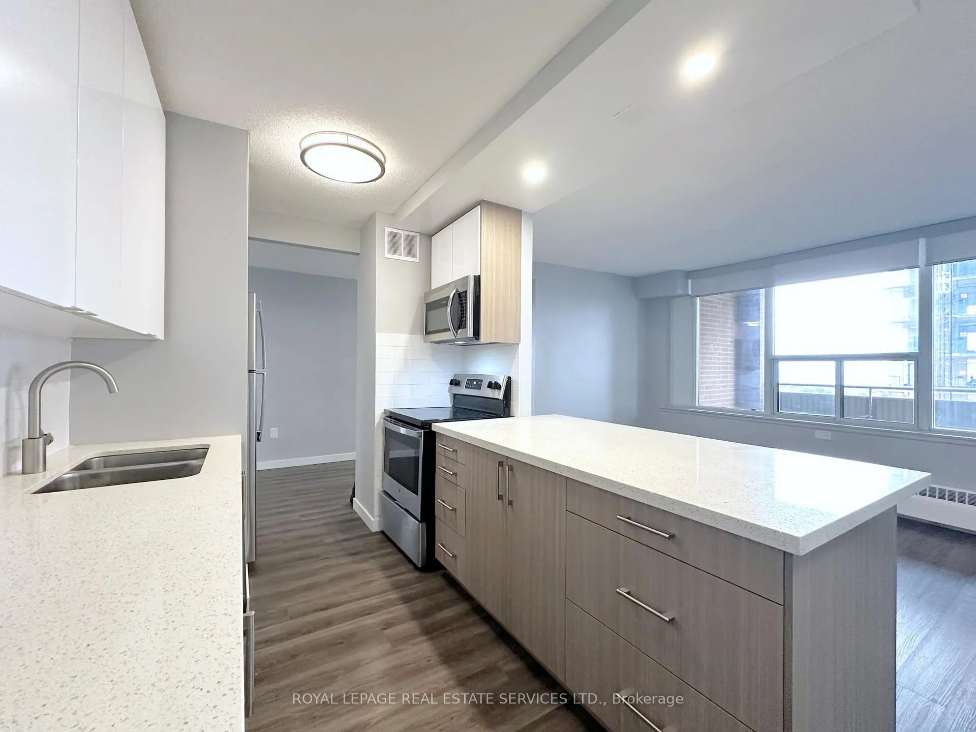 Photo 2 of Unit 2301, 265 Main Street, Toronto, East End-Danforth — HOMEH
