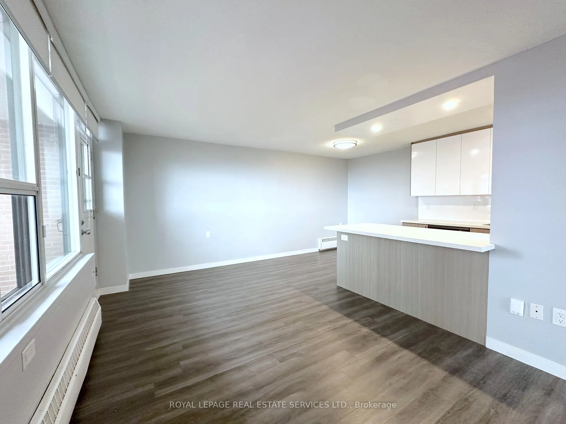 Photo 5 of Unit 2301, 265 Main Street, Toronto, East End-Danforth — HOMEH