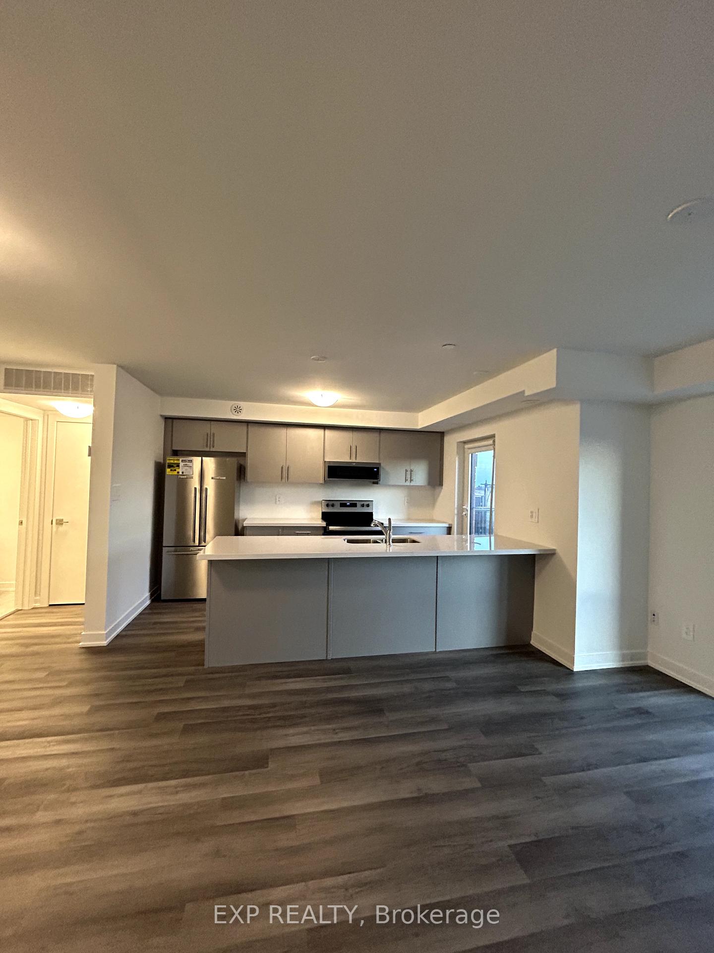 Photo 4 of Unit Unit 16, 65 Romilly Avenue, Brampton, Northwest Brampton — HOMEH