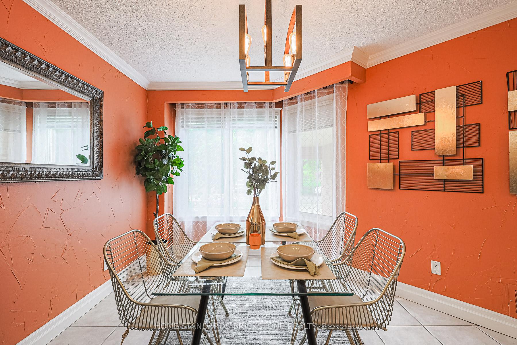 Photo 14 of 54 Peter Andrew Crescent W, Vaughan, Brownridge — HOMEH