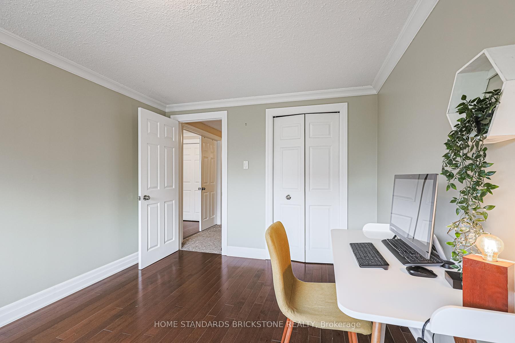 Photo 20 of 54 Peter Andrew Crescent W, Vaughan, Brownridge — HOMEH
