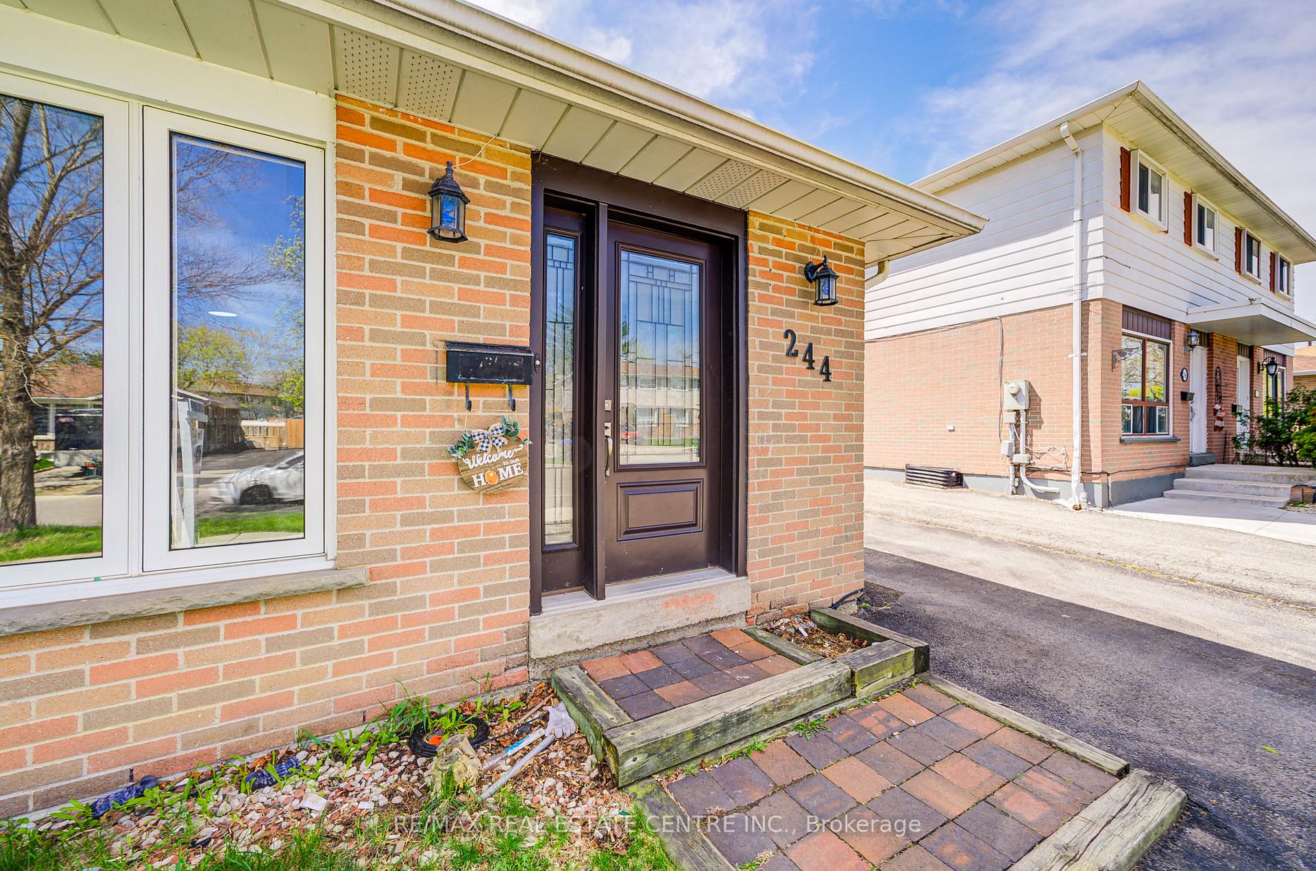 Photo 4 of 244 Archdekin Drive, Brampton, Madoc — HOMEH
