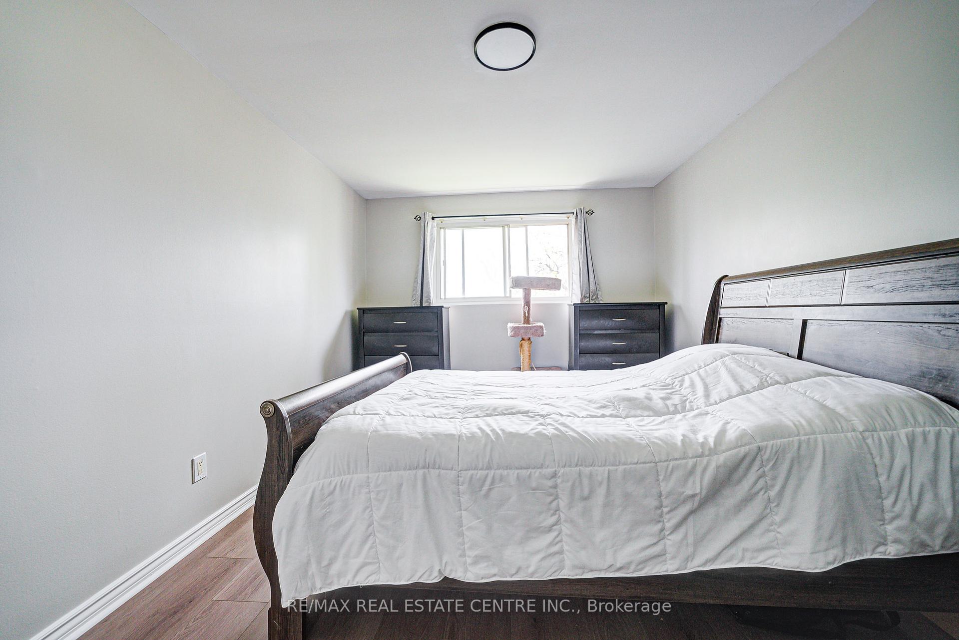 Photo 20 of 244 Archdekin Drive, Brampton, Madoc — HOMEH