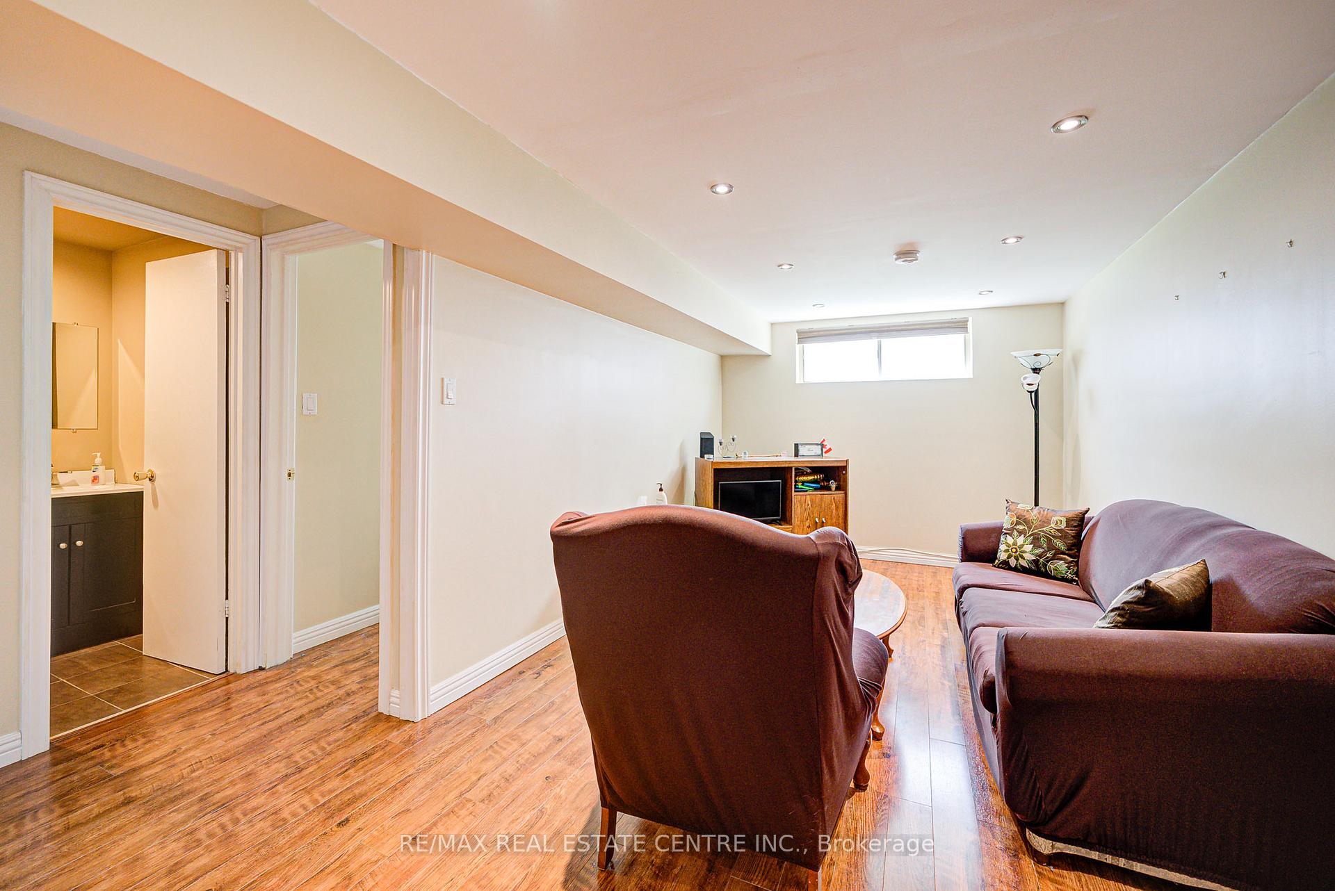 Photo 35 of 244 Archdekin Drive, Brampton, Madoc — HOMEH