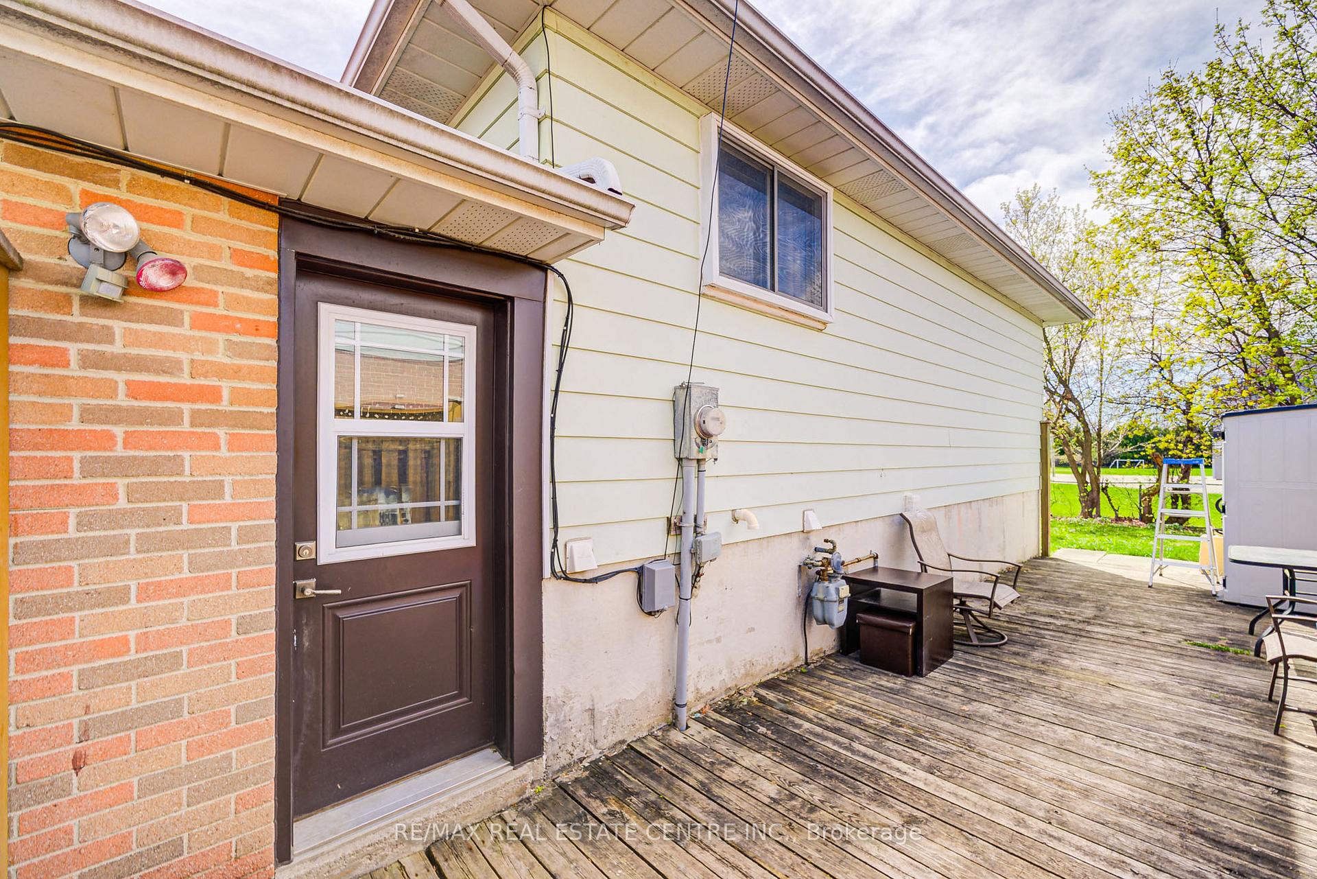 Photo 41 of 244 Archdekin Drive, Brampton, Madoc — HOMEH