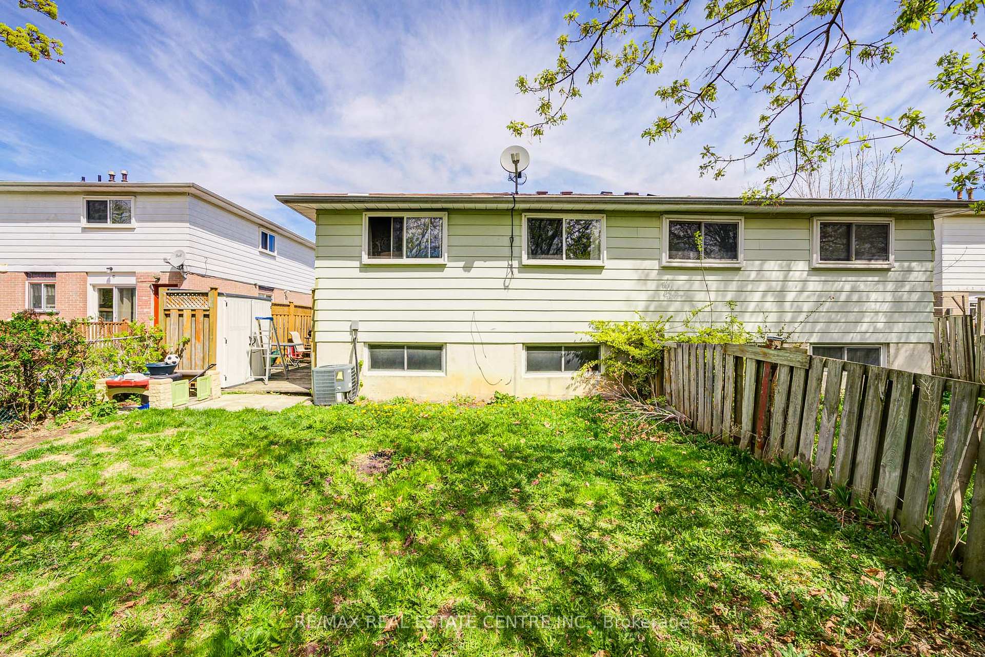 Photo 45 of 244 Archdekin Drive, Brampton, Madoc — HOMEH