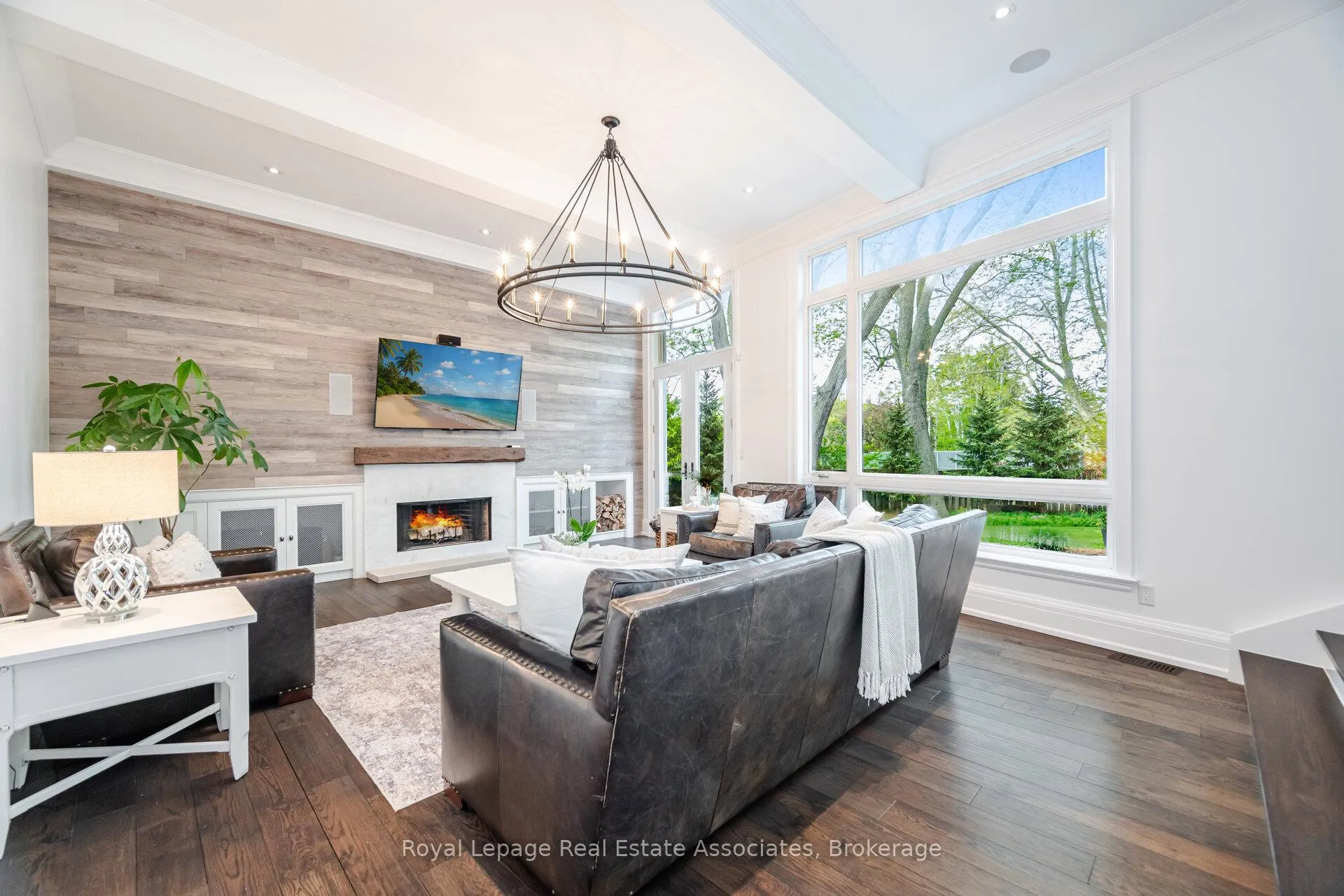 Photo 17 of 157 Dianne Avenue, Oakville, Morrison — HOMEH