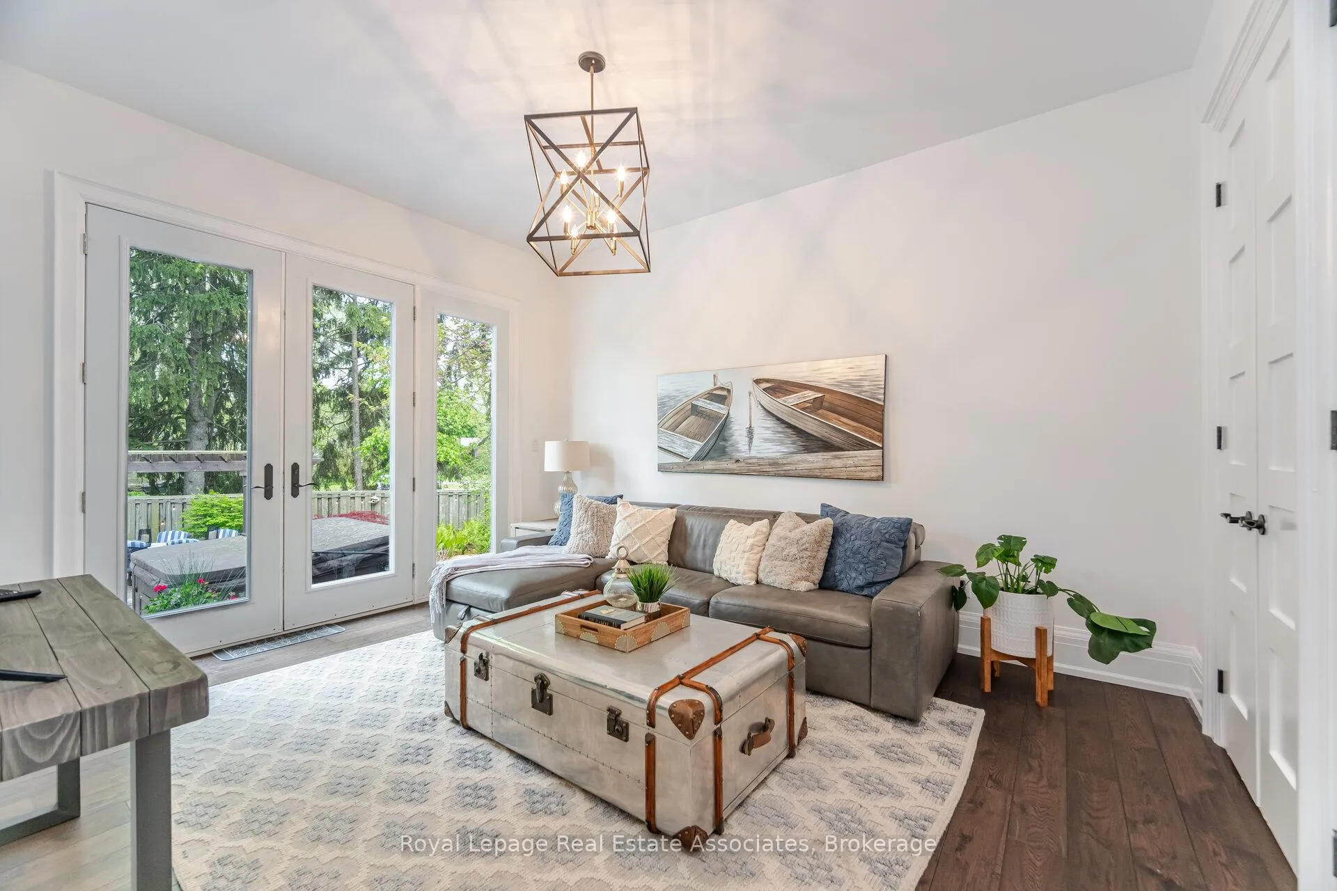 Photo 21 of 157 Dianne Avenue, Oakville, Morrison — HOMEH