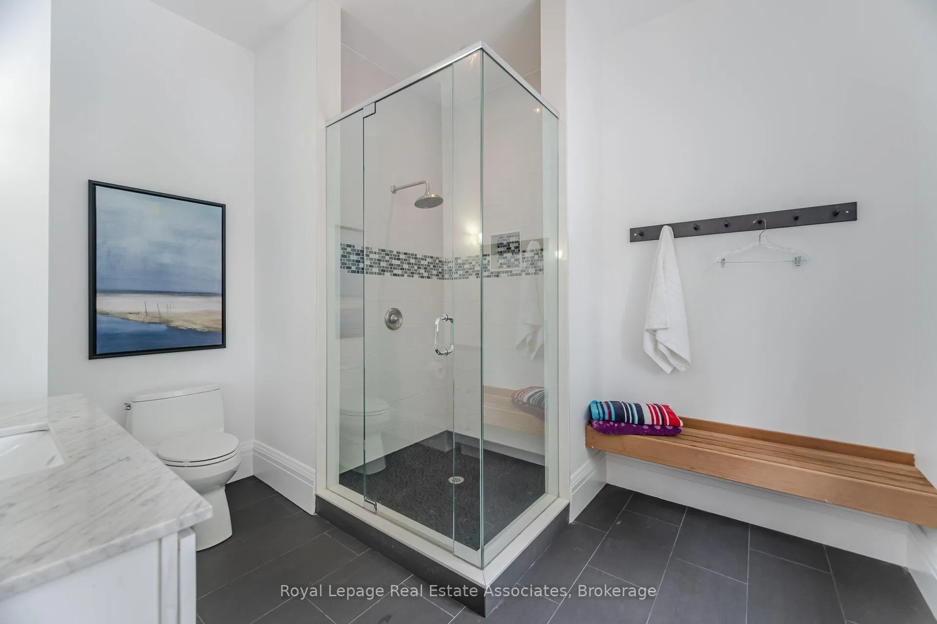 Photo 22 of 157 Dianne Avenue, Oakville, Morrison — HOMEH