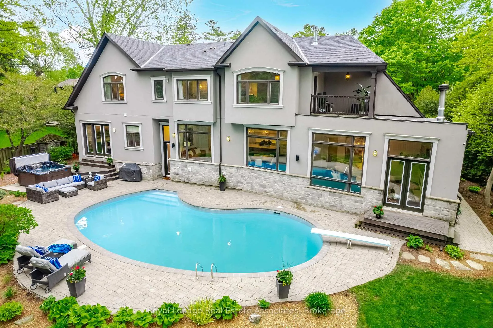 Photo 43 of 157 Dianne Avenue, Oakville, Morrison — HOMEH