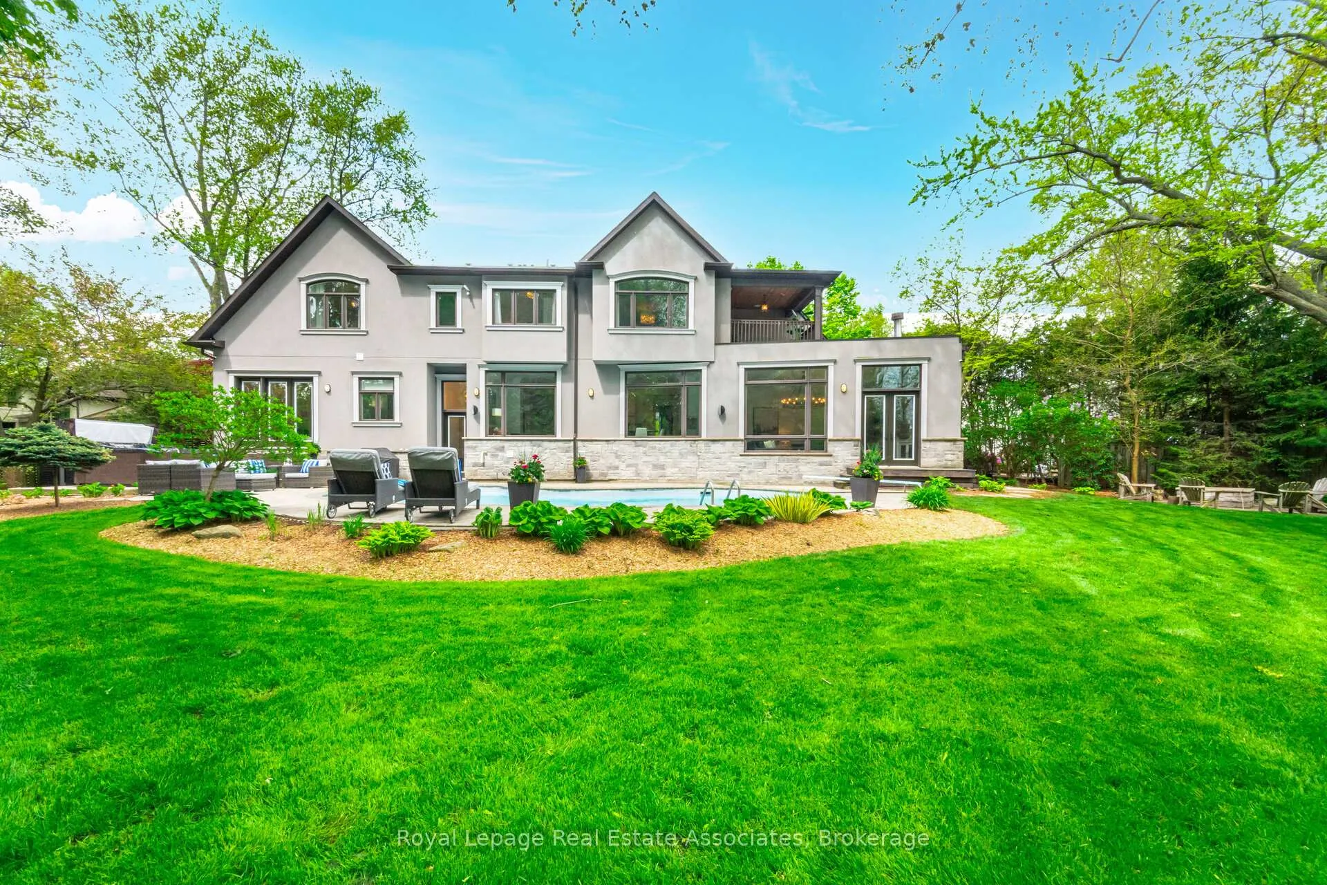 Photo 46 of 157 Dianne Avenue, Oakville, Morrison — HOMEH