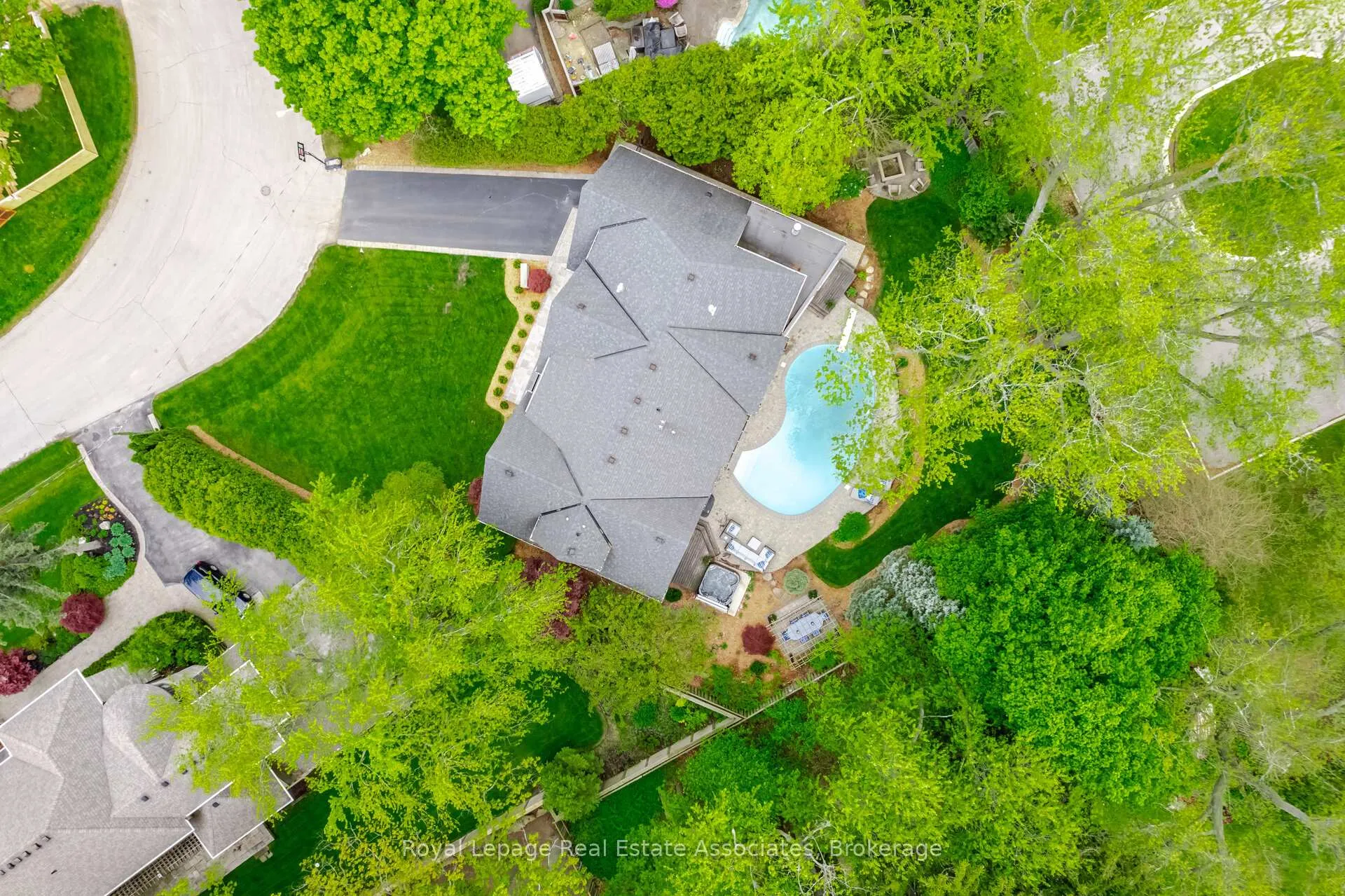 Photo 50 of 157 Dianne Avenue, Oakville, Morrison — HOMEH