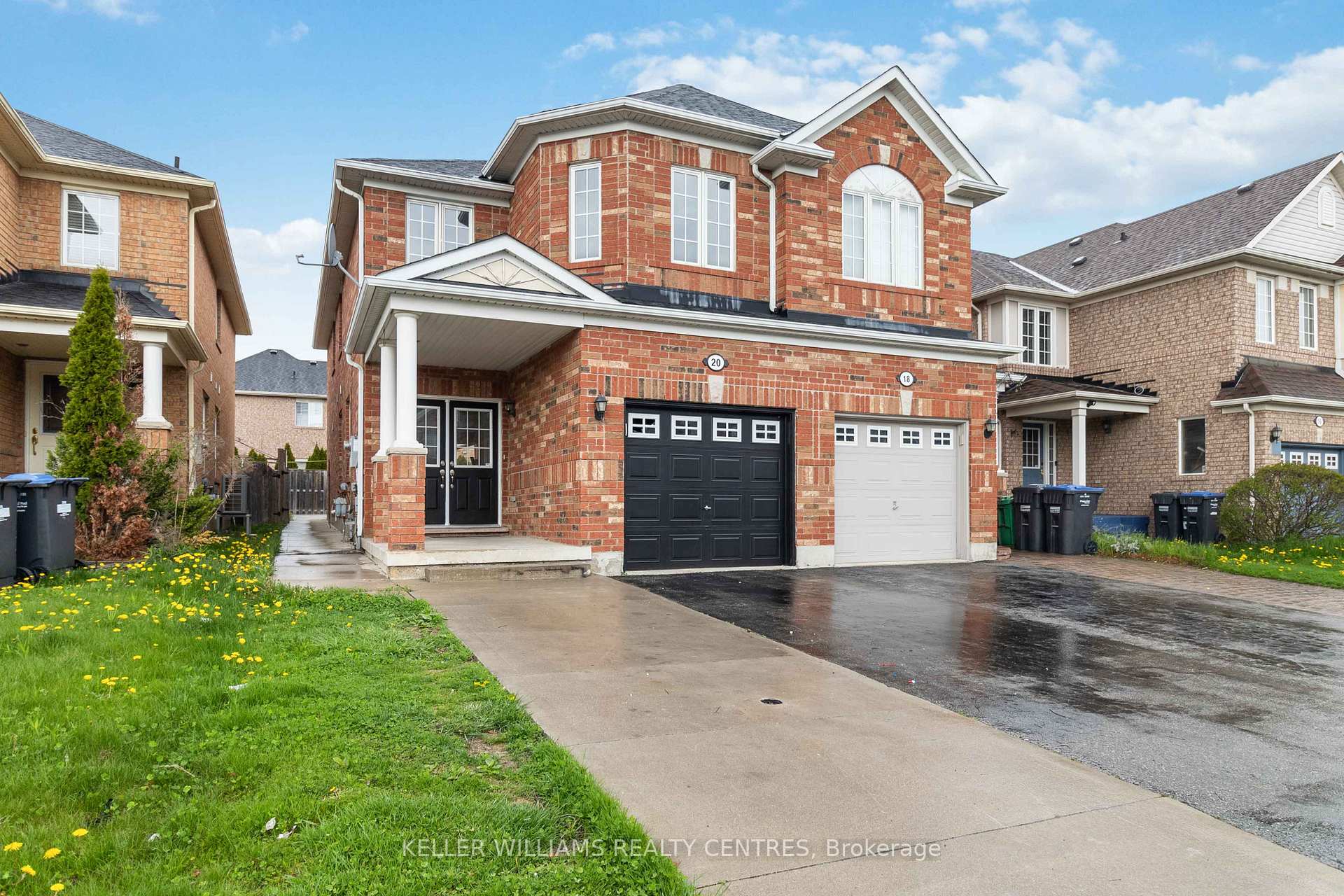 Photo 2 of 20 Parisian Road, Brampton, Vales of Castlemore — HOMEH