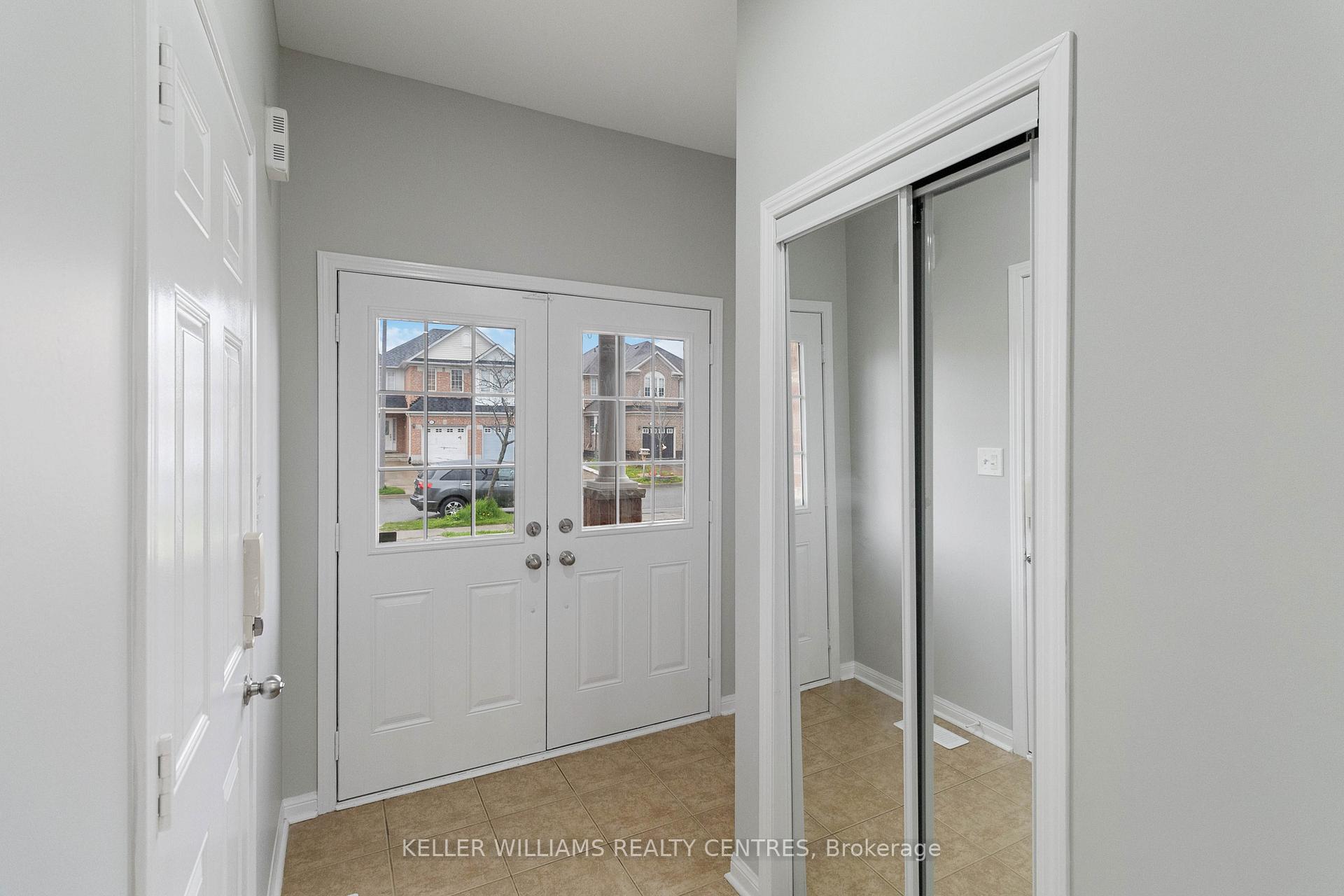 Photo 4 of 20 Parisian Road, Brampton, Vales of Castlemore — HOMEH