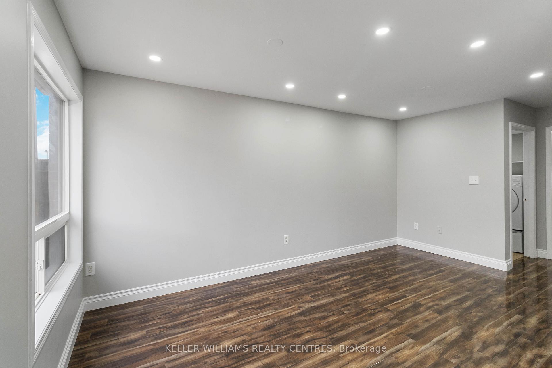 Photo 10 of 20 Parisian Road, Brampton, Vales of Castlemore — HOMEH