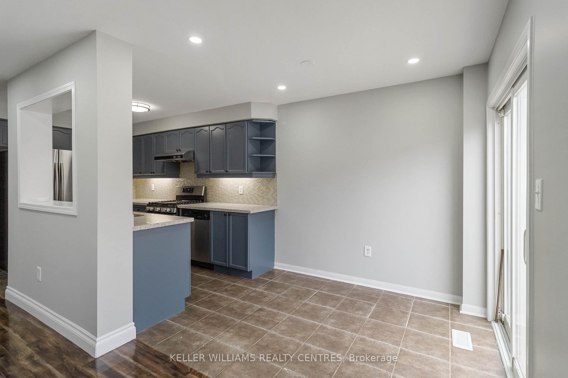Photo 14 of 20 Parisian Road, Brampton, Vales of Castlemore — HOMEH