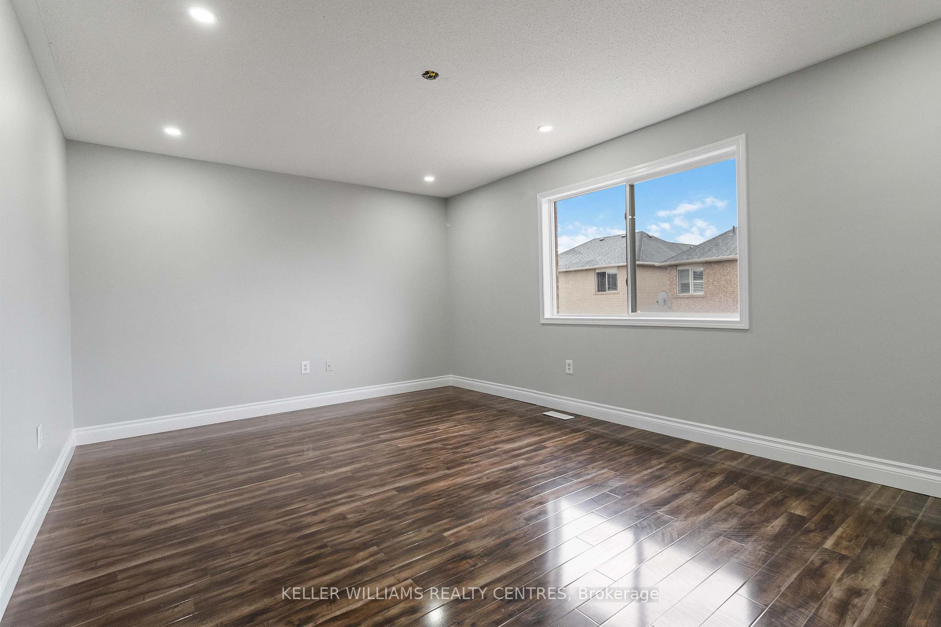 Photo 24 of 20 Parisian Road, Brampton, Vales of Castlemore — HOMEH