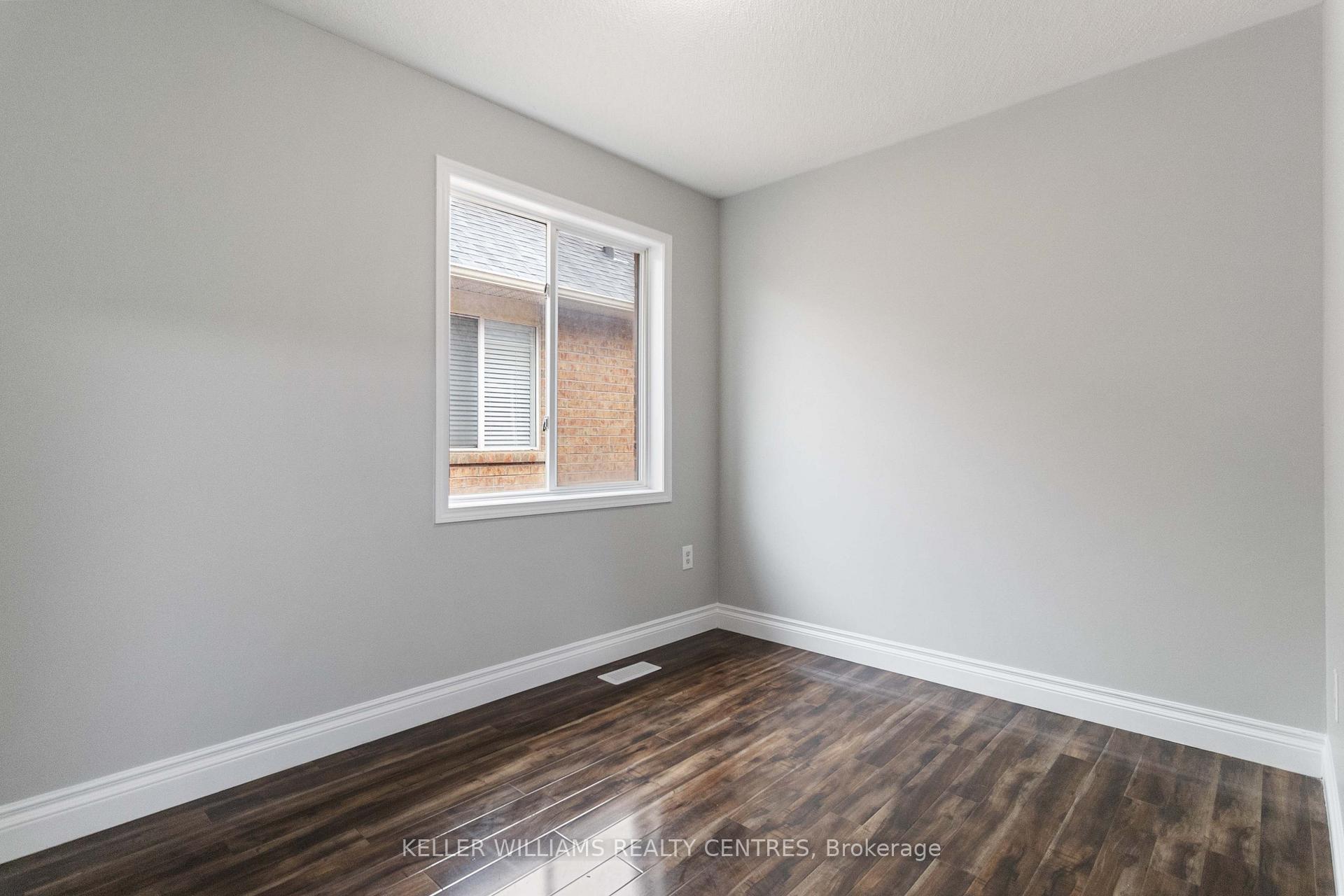 Photo 28 of 20 Parisian Road, Brampton, Vales of Castlemore — HOMEH