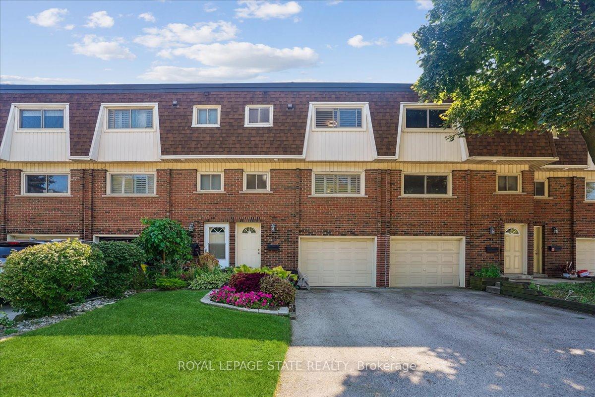 Photo 10 of Unit 19, 125 Bonaventure Drive, Hamilton, Gilbert — HOMEH