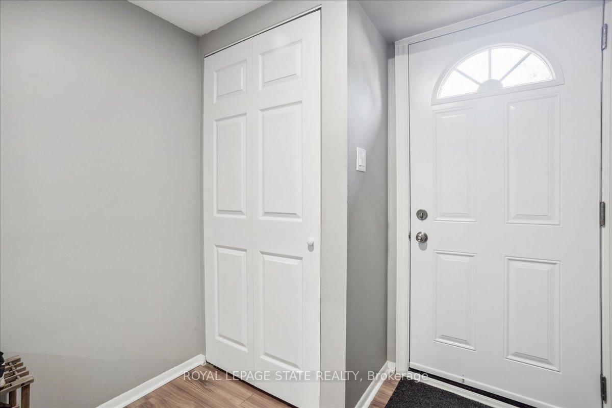 Photo 11 of Unit 19, 125 Bonaventure Drive, Hamilton, Gilbert — HOMEH