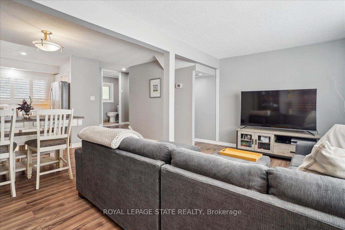 Photo 15 of Unit 19, 125 Bonaventure Drive, Hamilton, Gilbert — HOMEH
