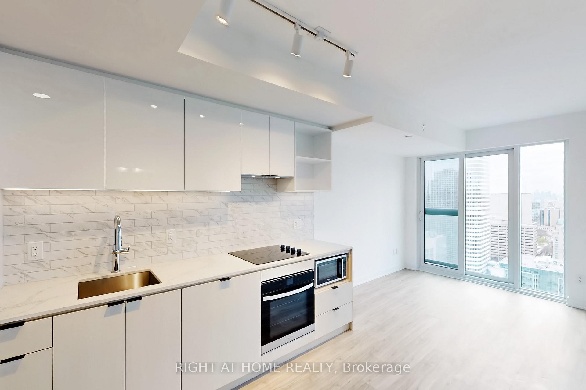 Photo 8 of Unit 3716, 252 Church Street, Toronto, Church-Yonge Corridor — HOMEH