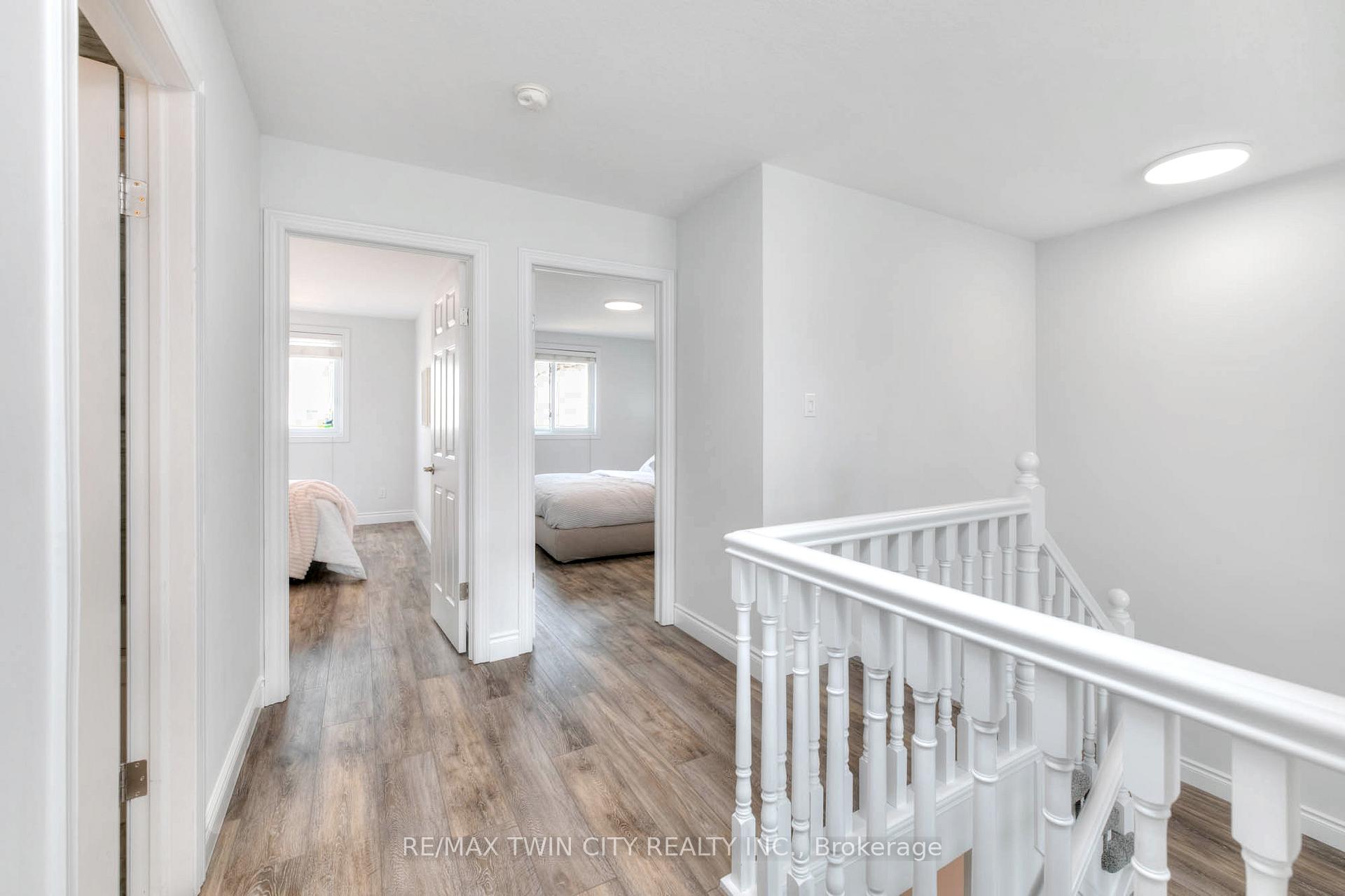 Photo 23 of 714A Columbia Forest Boulevard, Waterloo — HOMEH