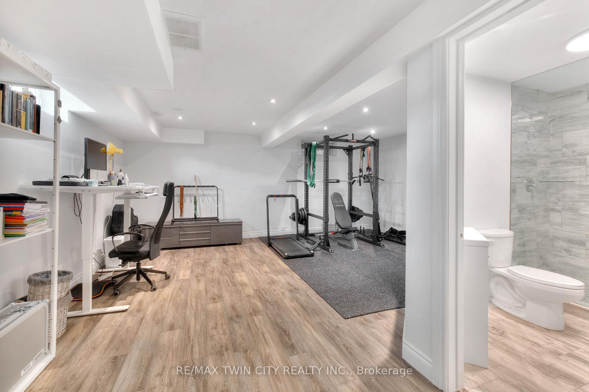 Photo 30 of 714A Columbia Forest Boulevard, Waterloo — HOMEH
