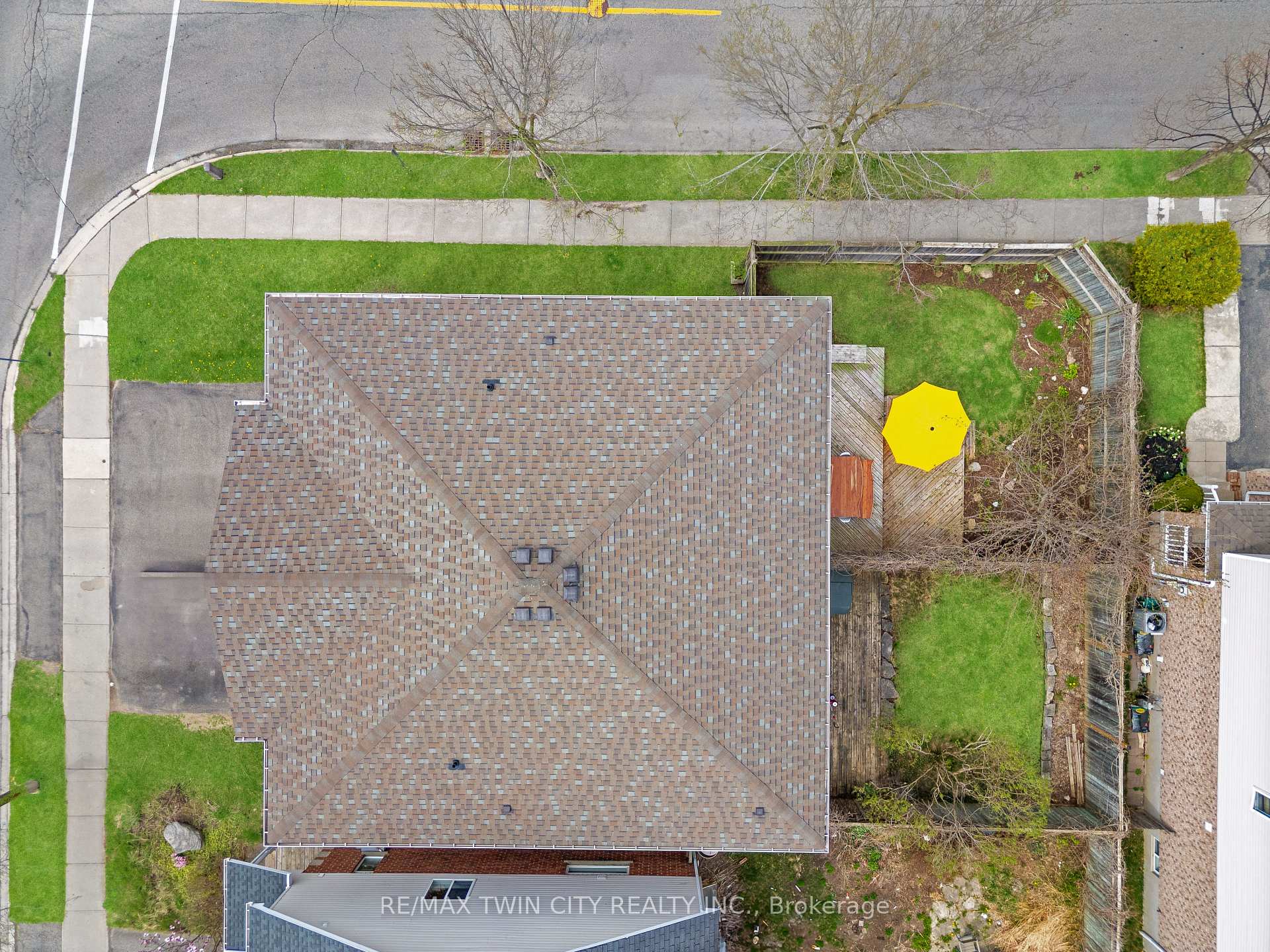 Photo 43 of 714A Columbia Forest Boulevard, Waterloo — HOMEH