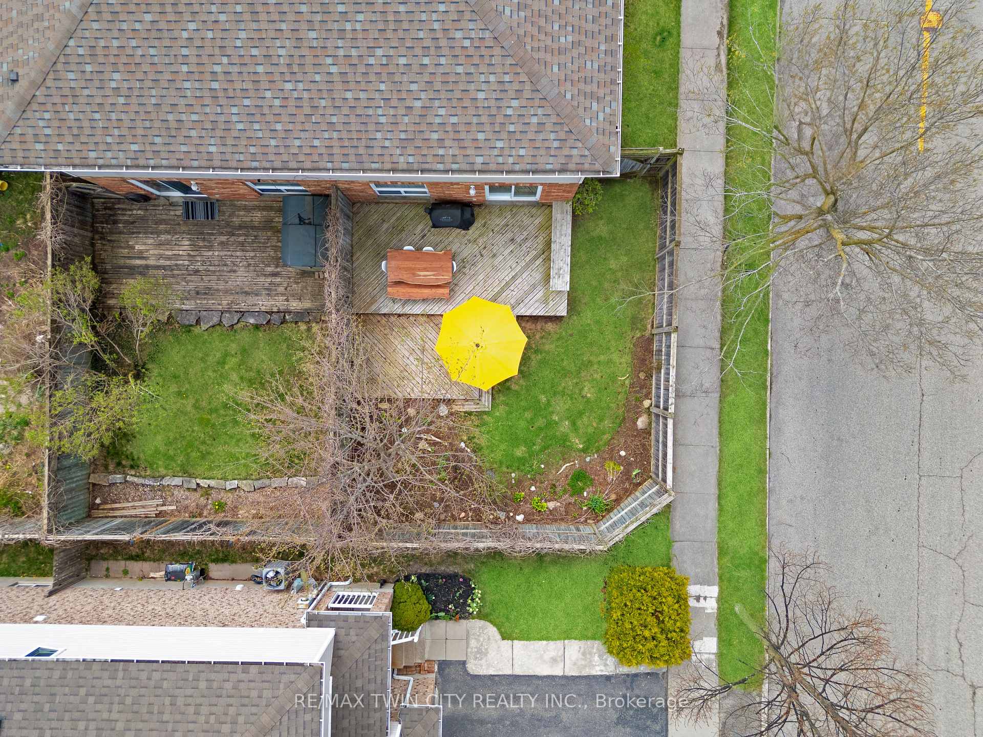 Photo 44 of 714A Columbia Forest Boulevard, Waterloo — HOMEH