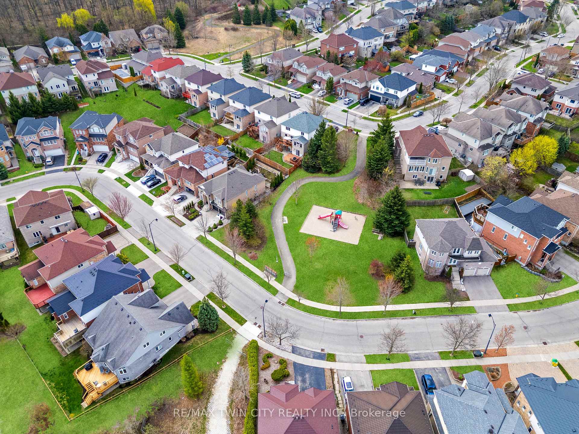 Photo 50 of 714A Columbia Forest Boulevard, Waterloo — HOMEH