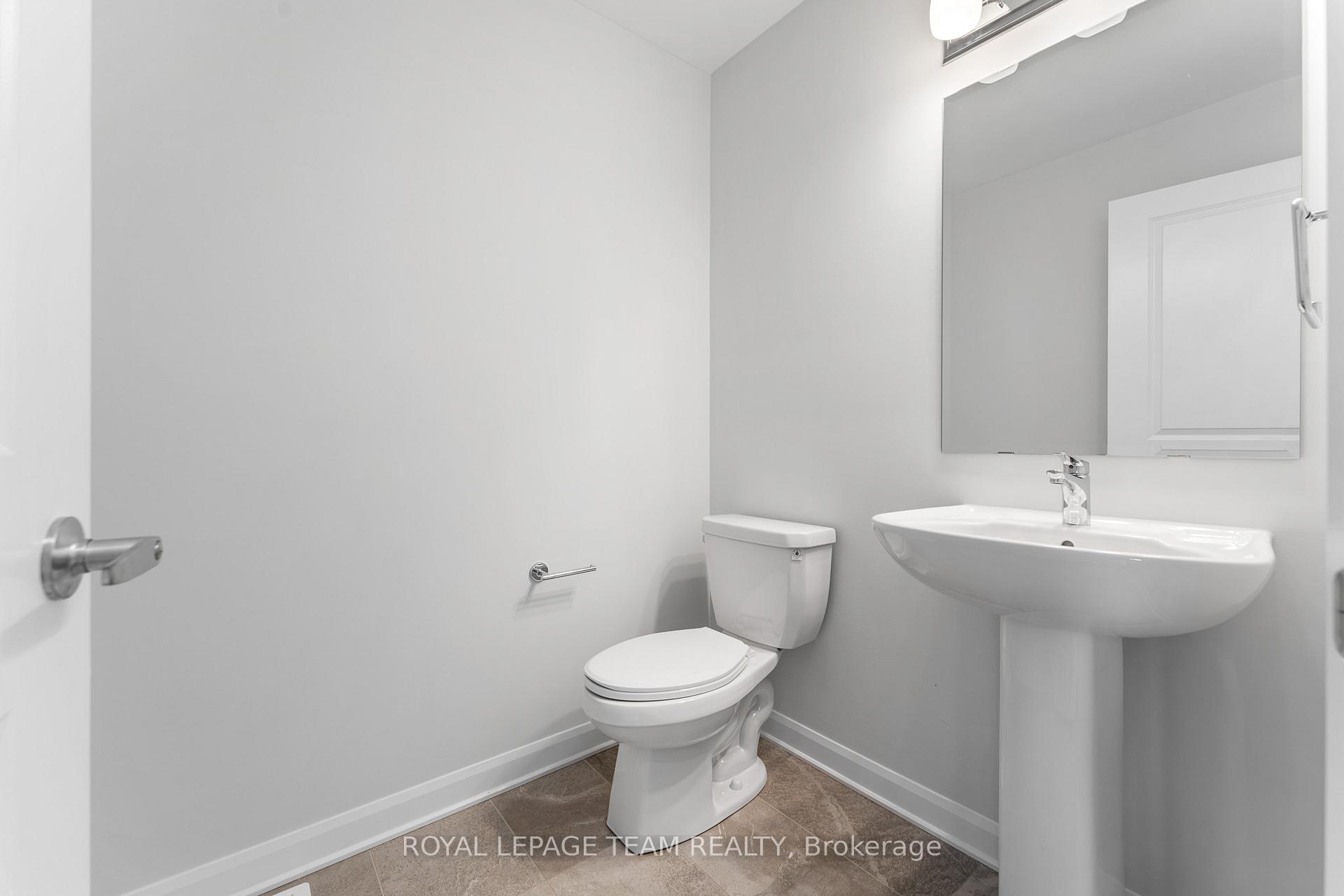 Photo 5 of 142 Invention Boulevard, Ottawa, Kanata - Morgan's Grant/South March — HOMEH